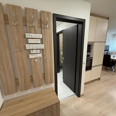 Léda 1-2 Aranypart Apartamento Siófok