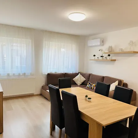 Apartamento Léda 1-2 Aranypart *
