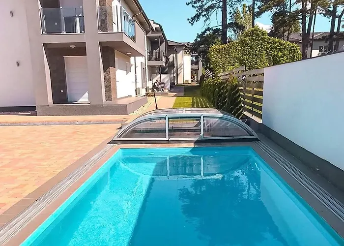 Leda 1-2 Aranypart Apartament *