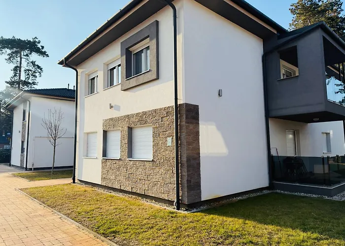 Leda 1-2 Aranypart Apartament