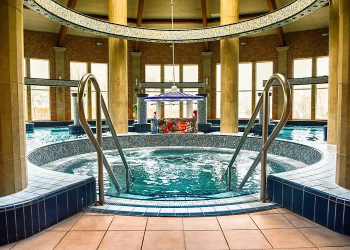 Leda 1-2 Aranypart Apartament *